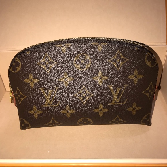 Louis Vuitton Handbags - Louis Vuitton Cosmetic Bag